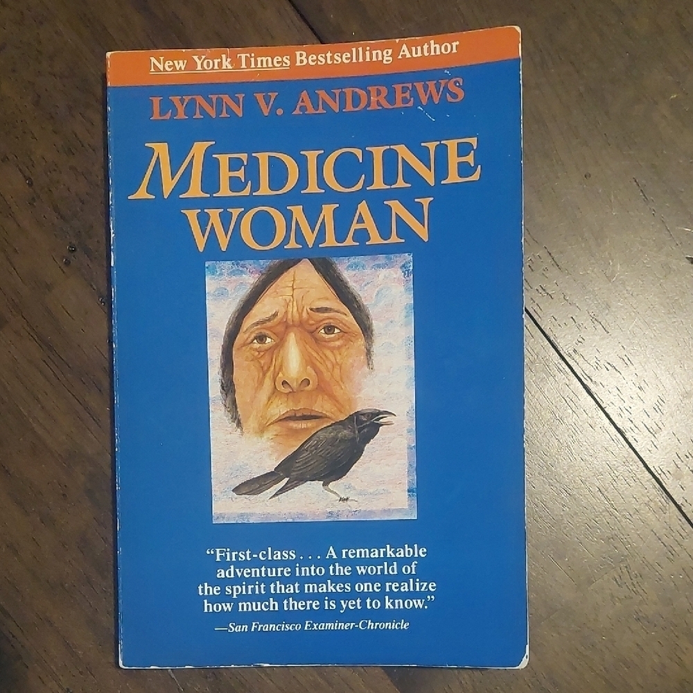 Medicine Woman by Lynn V. Andrews Book